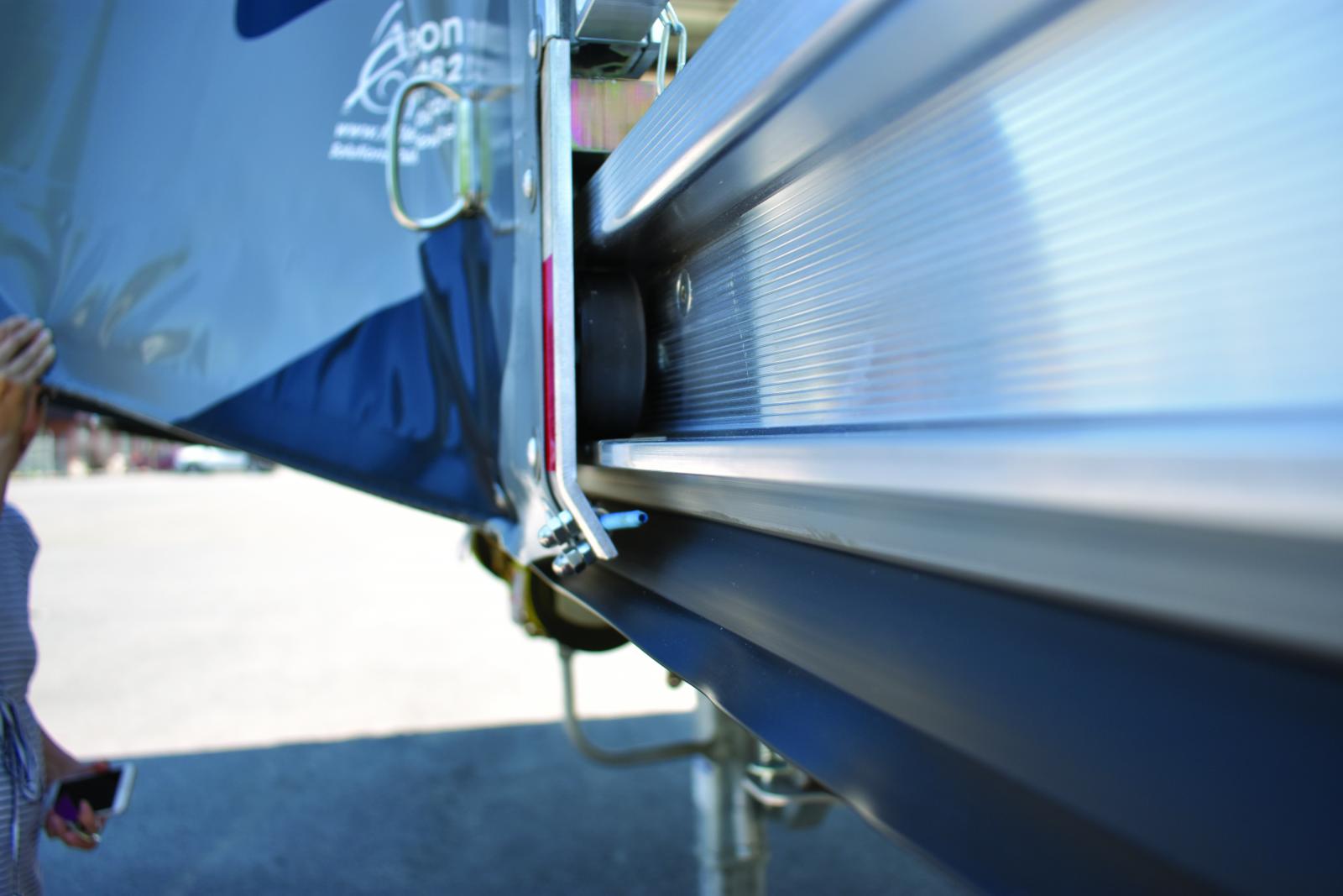 Flatbed Rolling Tarp Systems Chameleon Innovations